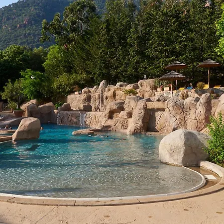 캠프장 Les Oliviers Porto (Corsica)