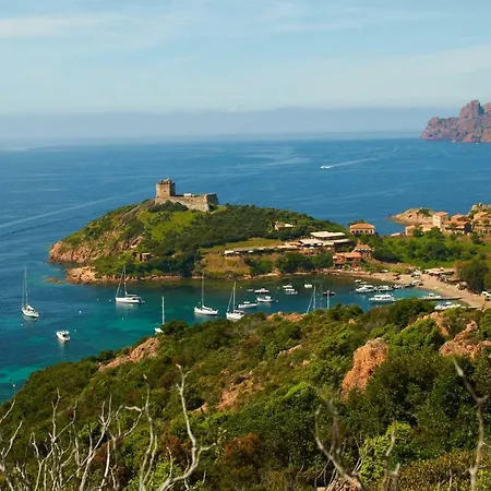 캠프장 Les Oliviers 4*