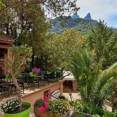 Camping Les Oliviers 4*