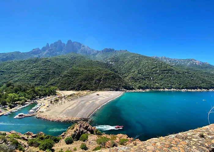 אתר קמפינג Les Oliviers Porto (Corsica)