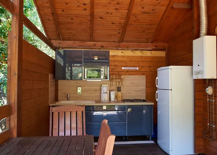 Les Oliviers Camping 4*