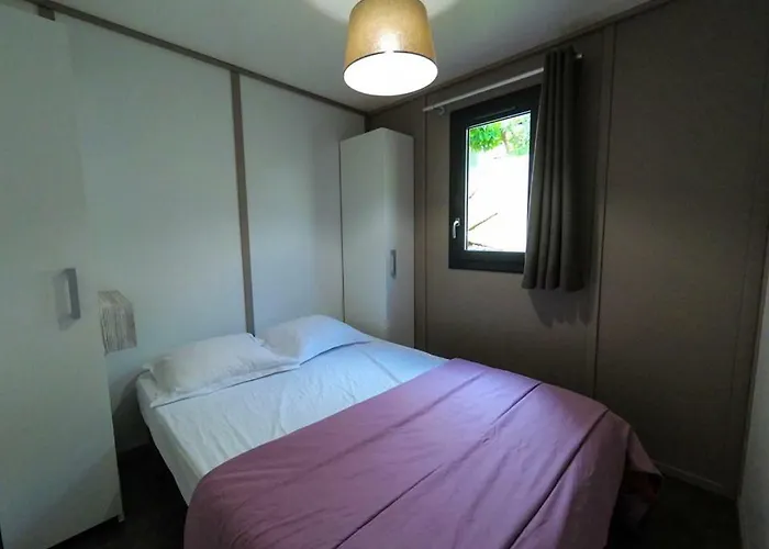 Camping Les Oliviers 4*